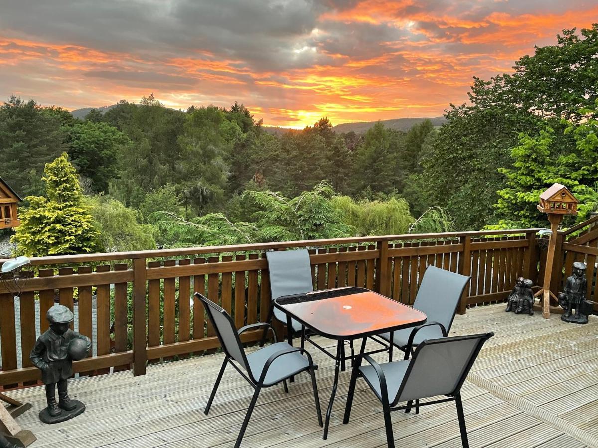 Beautiful 2 Bedroom Lodge With Stunning Views 블레어아톨 외부 사진