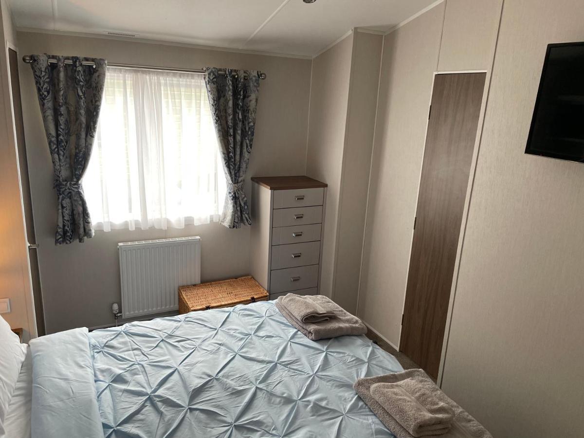 Beautiful 2 Bedroom Lodge With Stunning Views 블레어아톨 외부 사진