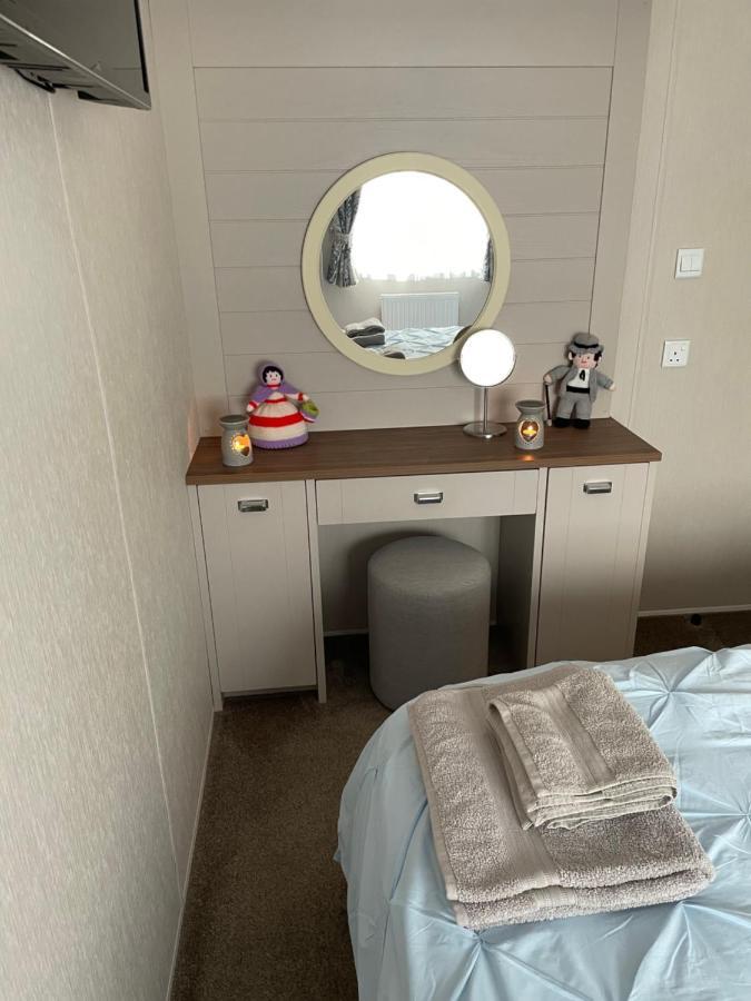 Beautiful 2 Bedroom Lodge With Stunning Views 블레어아톨 외부 사진