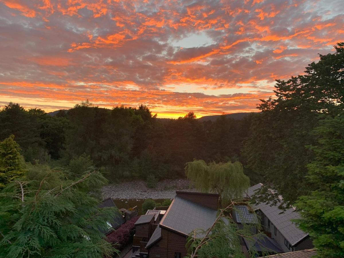Beautiful 2 Bedroom Lodge With Stunning Views 블레어아톨 외부 사진